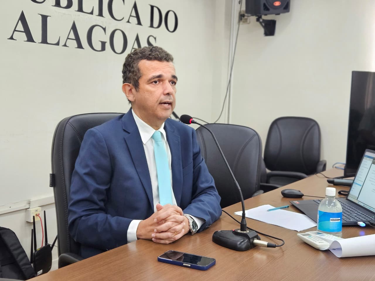 Defensoria Pública realiza audiência com estudantes da UNCISAL com risco de exclusão dos cursos