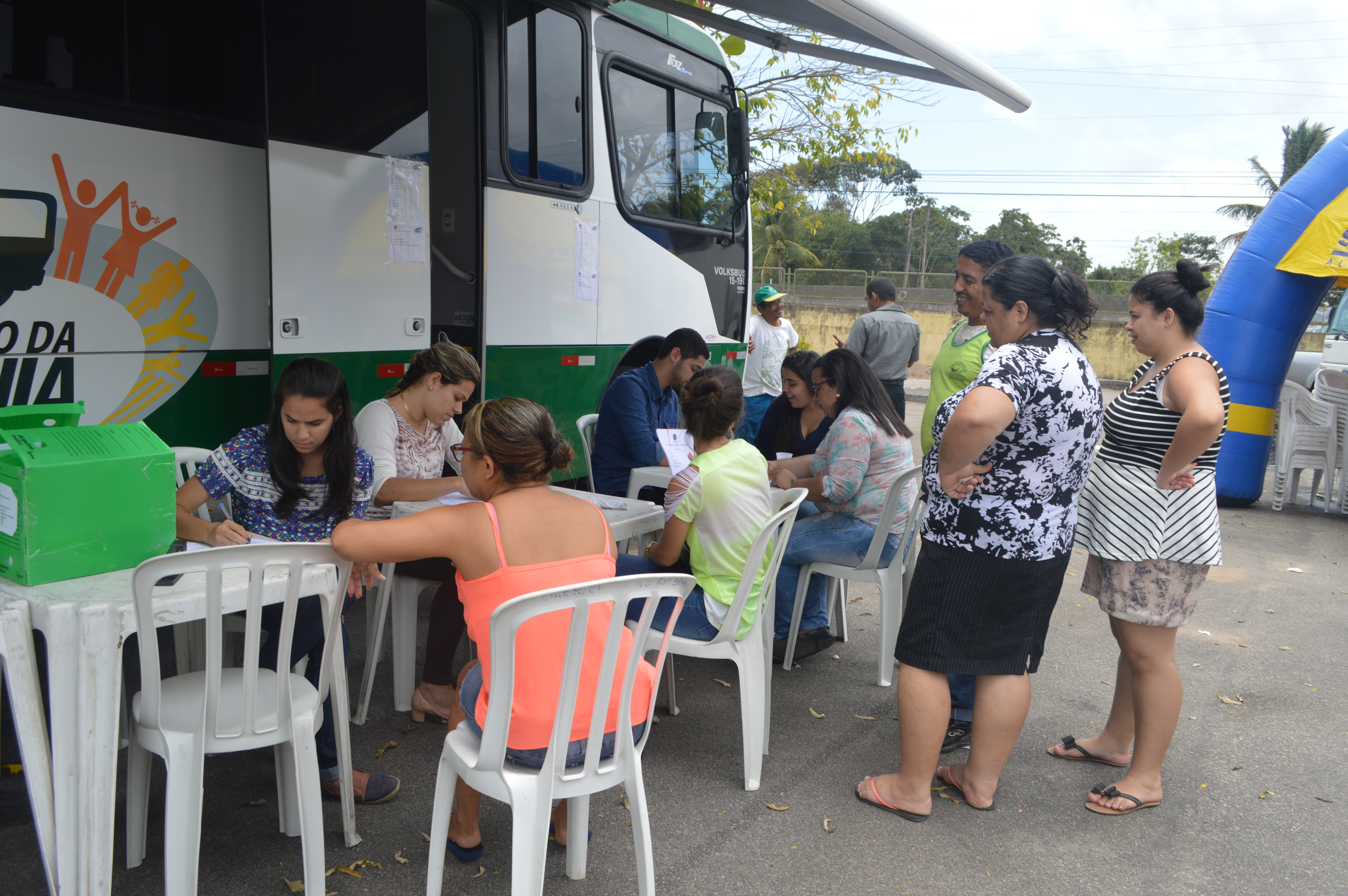 Defensoria na Comunidade participa de ação promovida pelo Programa Mesa Brasil